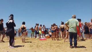 Kilyos plajında korku dolu anlar! Çocuğunu öyle görünce şoka giren kadını defalarca tokatladı