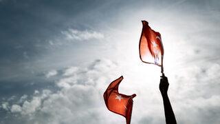 Ünlülerden 15 Temmuz paylaşımları