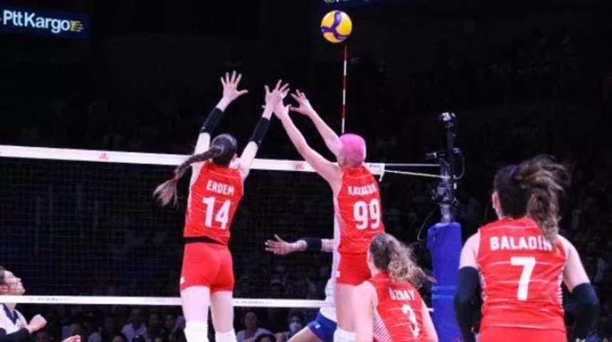 Türkiye İtalya voleybol yarı final maçı ne zaman, saat kaçta, hangi kanalda?
