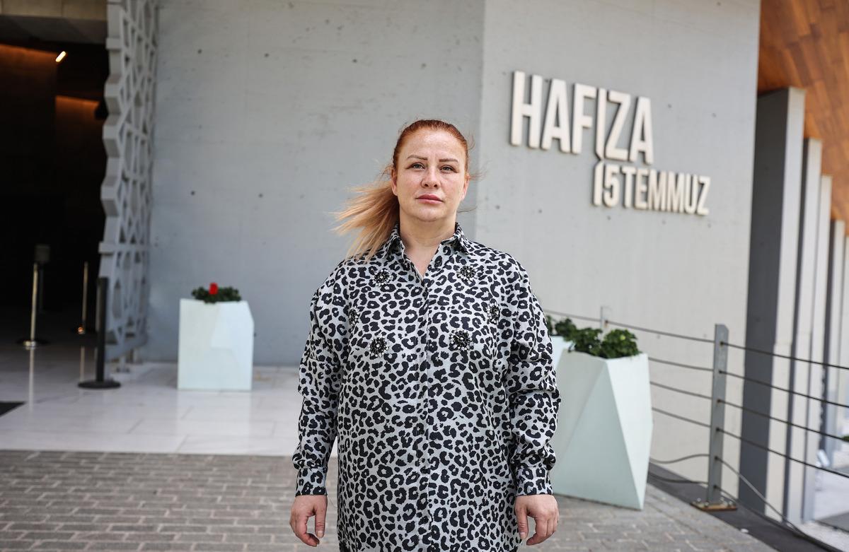 Darbecilere karşı &ccedil;ıkarken şehit olanların ailelerinin h&uuml;zn&uuml; dinmiyor