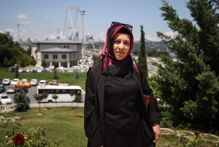 Darbecilere karşı çıkarken şehit olanların ailelerinin hüznü dinmiyor G4