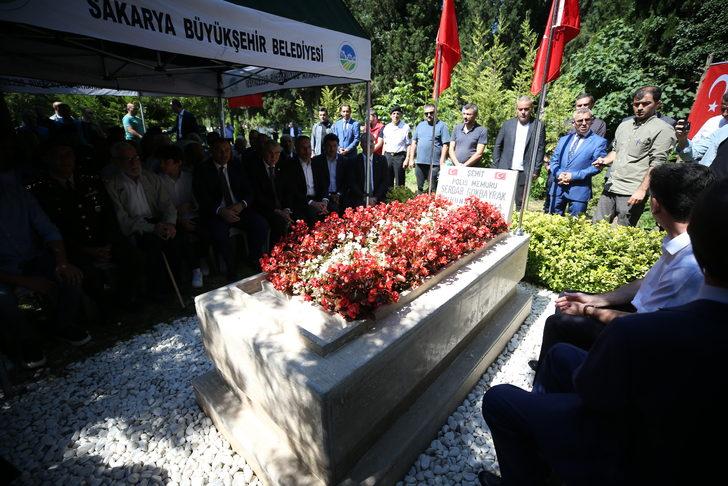 Sakarya ve Düzce'de 15 Temmuz şehitleri mezarları başında anıldı G2