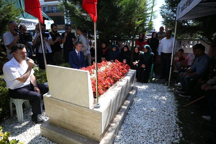 Sakarya ve Düzce'de 15 Temmuz şehitleri mezarları başında anıldı G3