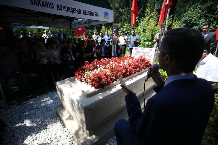 Sakarya ve Düzce'de 15 Temmuz şehitleri mezarları başında anıldı G5