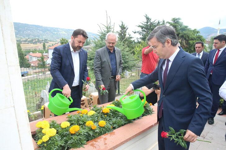 15 Temmuz şehidi Ferhat Koç, Tokat'taki kabri başında anıldı G2