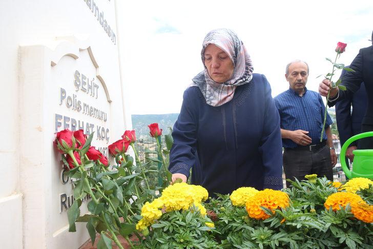 15 Temmuz şehidi Ferhat Koç, Tokat'taki kabri başında anıldı G3