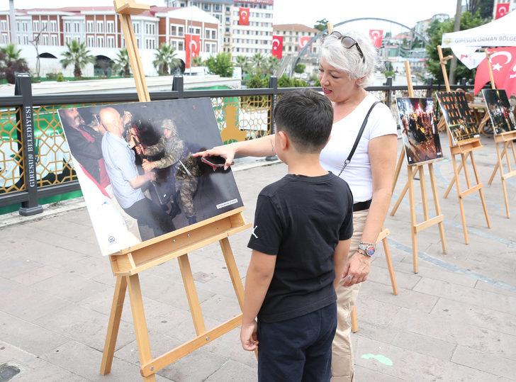 Giresun'da AA'nın 15 Temmuz fotoğraflarından oluşan sergi açıldı G3