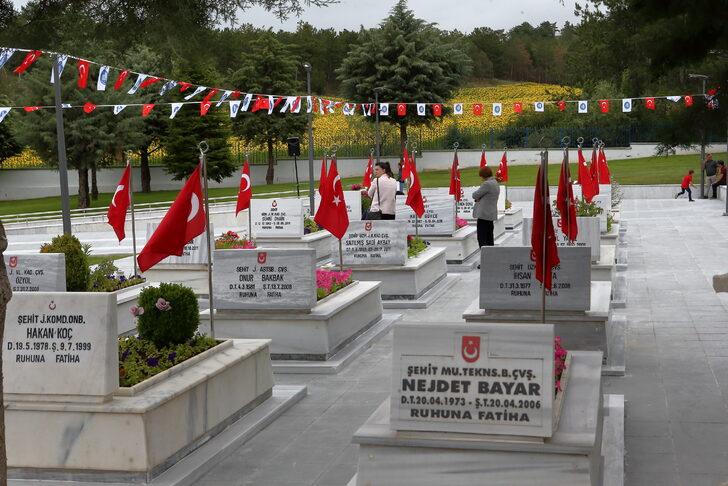 Yenilenen Çorum Şehitliği törenle ziyarete açıldı G3