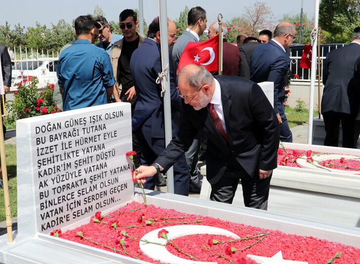 Doğu Anadolu'da 15 Temmuz şehitleri mezarları başında anıldı G2