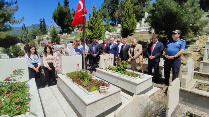 15 Temmuz şehidi Metin Arslan Karabük'teki mezarı başında anıldı G2