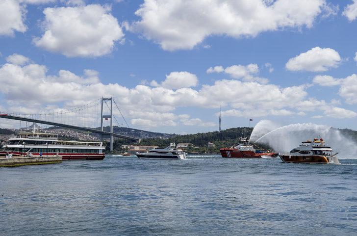 Kıyı Emniyeti, şehit ve gaziler anısına deniz araçlarıyla saygı seyri yaptı G2