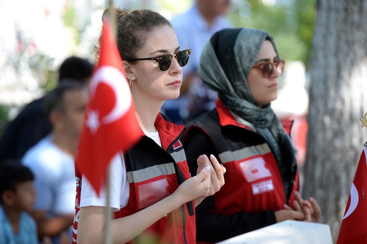Gaziantep ve &ccedil;evre illerde 15 Temmuz şehitleri i&ccedil;in mevlit okutuldu