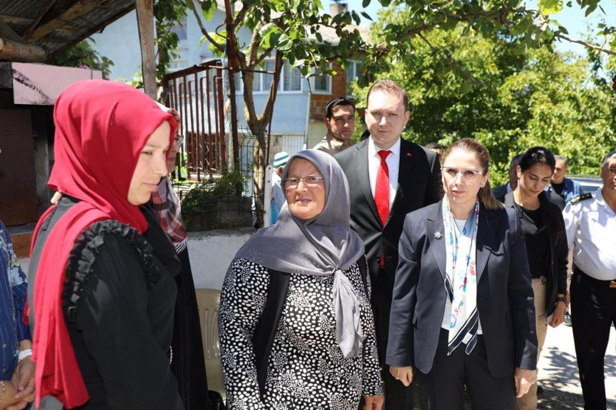 Bartın'da 15 Temmuz şehidi imam Mustafa Yaman mezarı başında anıldı