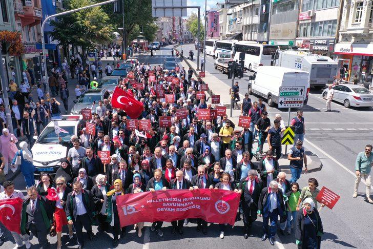 İstanbul 2 Nolu Barosunca "Darbelere Hayır" yürüyüşü yapıldı G1
