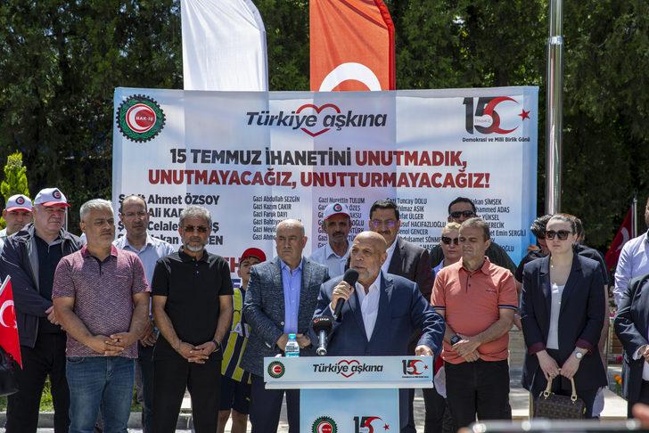 HAK-İŞ'ten 15 Temmuz Demokrasi Şehitliği'nde anma programı G2