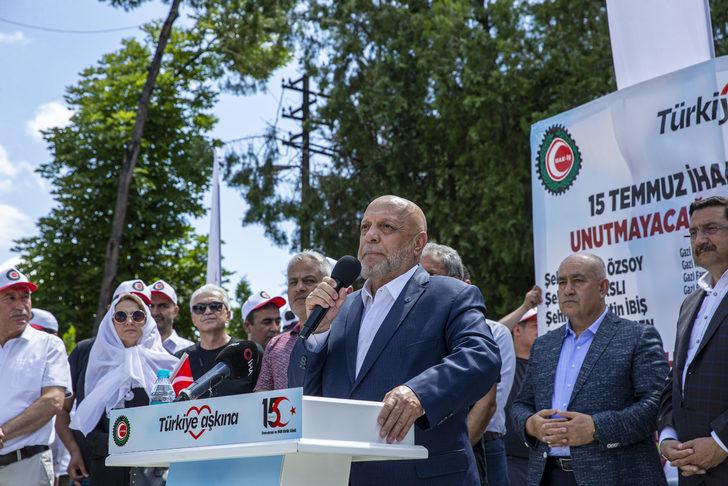 HAK-İŞ'ten 15 Temmuz Demokrasi Şehitliği'nde anma programı G3