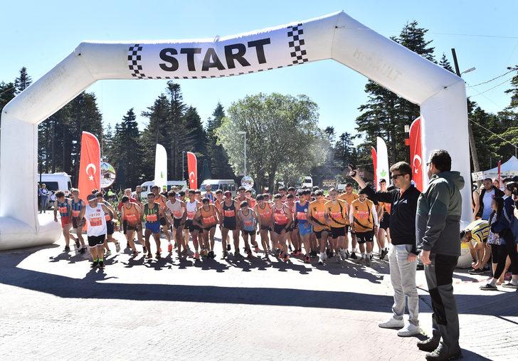Bursa'da "15 Temmuz Demokrasi ve Milli Birlik Günü Osmangazi Dağ Koşusu" düzenlendi G1