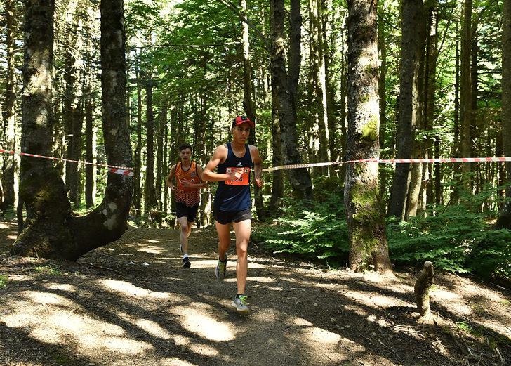 Bursa'da "15 Temmuz Demokrasi ve Milli Birlik Günü Osmangazi Dağ Koşusu" düzenlendi G4