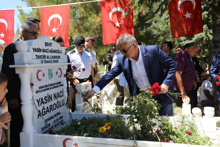 15 Temmuz şehidi Yasin Naci Ağaroğlu, Antalya'da mezarı başında anıldı G1