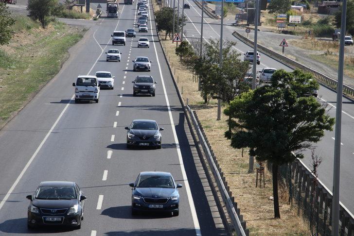 Tekirdağ-İstanbul kara yolunda tatil dönüşü yoğunluğu G3