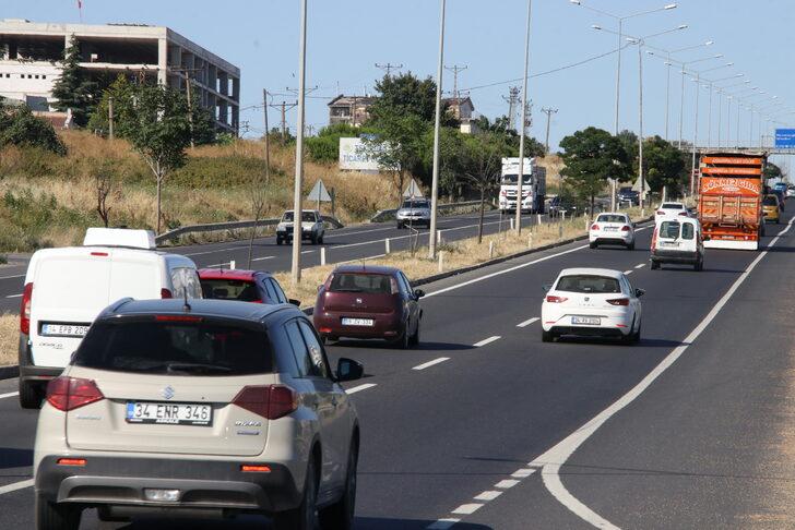 Tekirdağ-İstanbul kara yolunda tatil dönüşü yoğunluğu G4