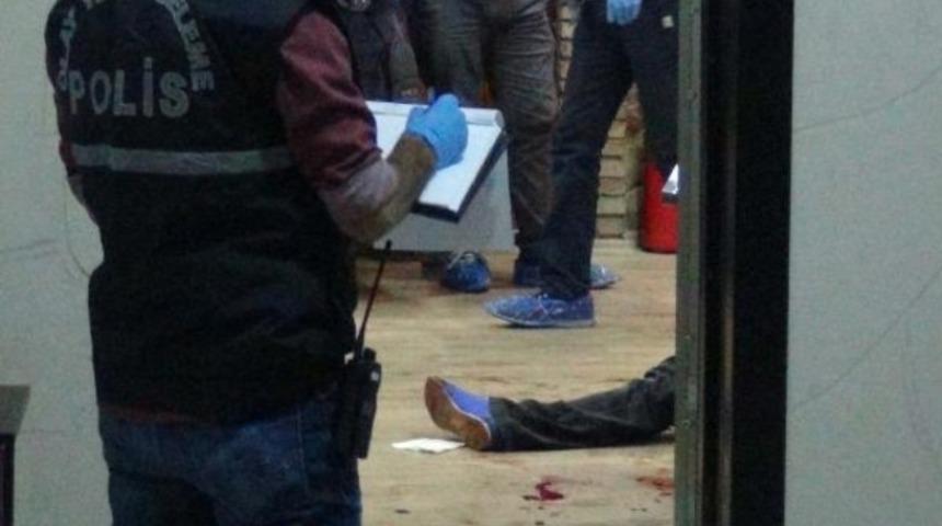 Bar işletmecisi kardeşlerin silahlı kavgası: 1 &ouml;l&uuml;, 1 yaralı