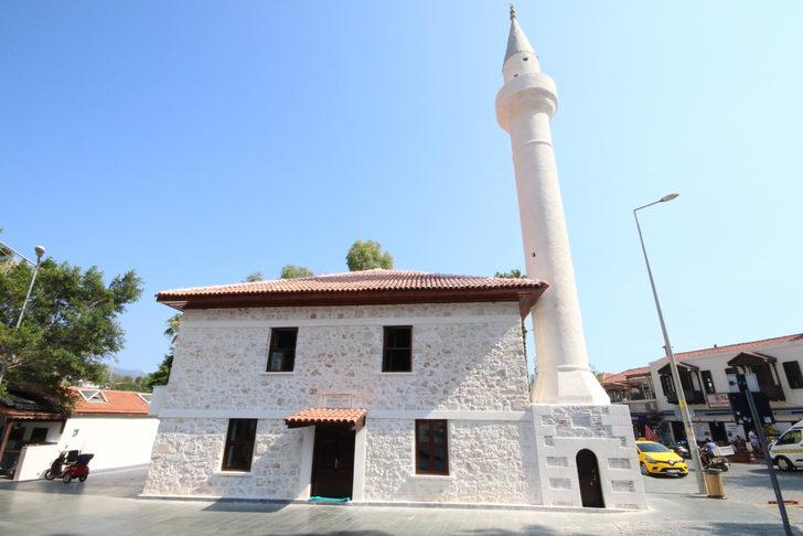 Kaş'ta restore edilen Süleyman Çavuş Camisi ibadete açıldı G3