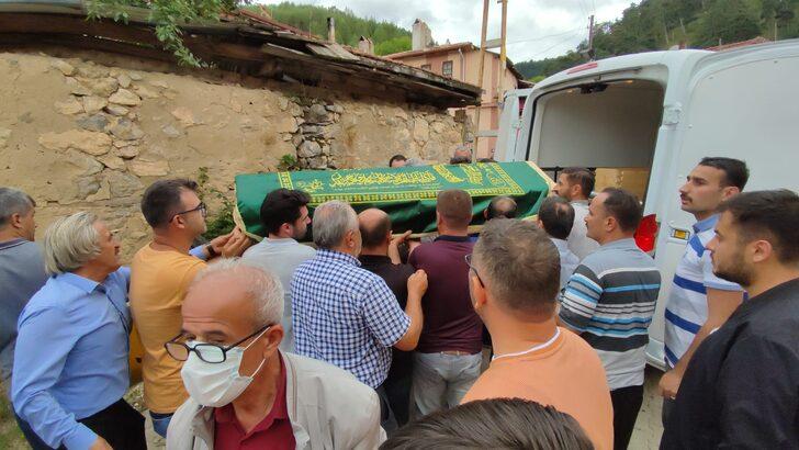 GÜNCELLEME - Karabük'te devrilen traktörün altında kalarak ölen 2 kişi toprağa verildi G1