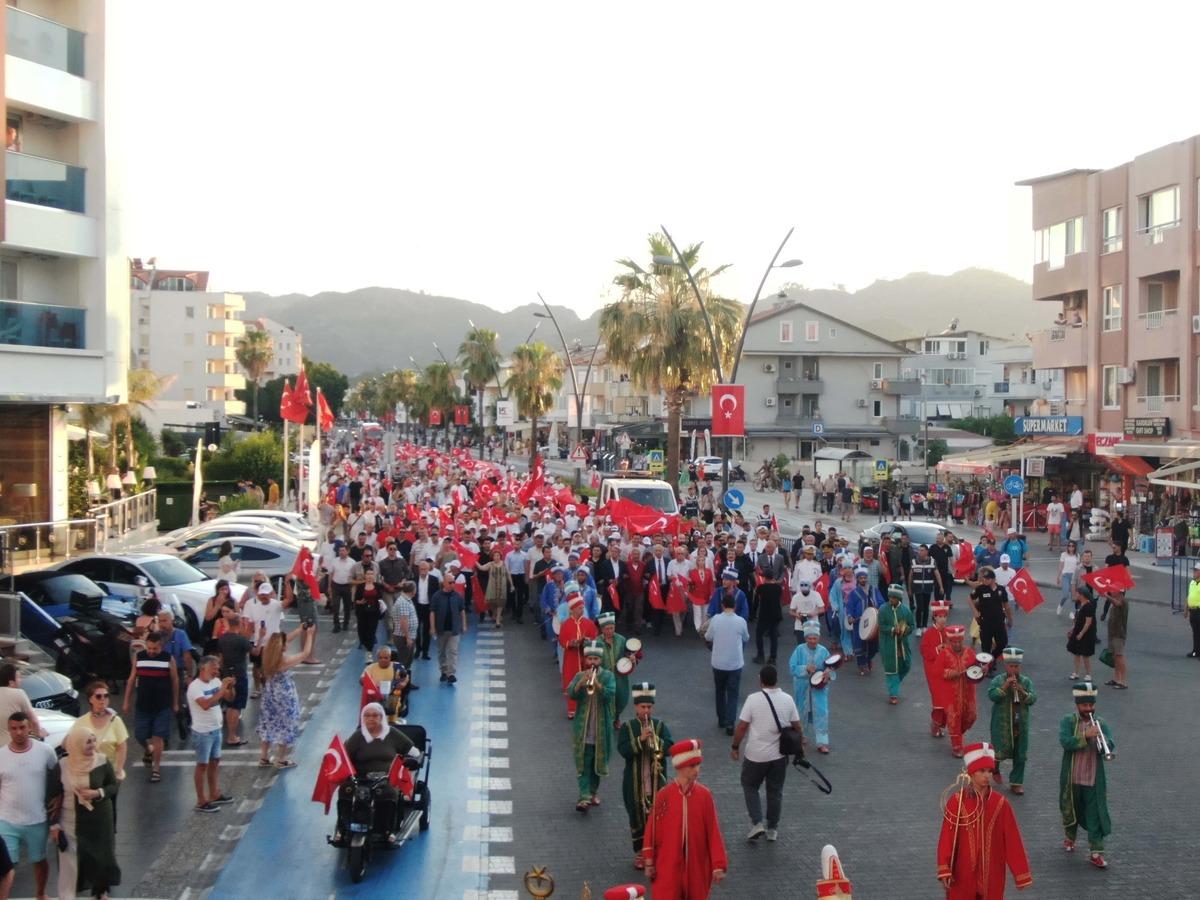 15 Temmuz şehitleri Marmaris'te anıldı