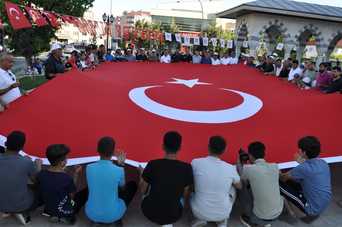Kahramanmaraş'ta "Şehitleri Anma ve Yemliha Y&uuml;r&uuml;y&uuml;ş&uuml;" d&uuml;zenlendi