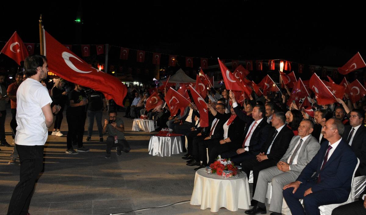 İ&ccedil; Anadolu'da 15 Temmuz Demokrasi ve Milli Birlik G&uuml;n&uuml; dolayısıyla y&uuml;r&uuml;y&uuml;ş d&uuml;zenlendi