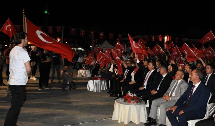 İç Anadolu'da 15 Temmuz Demokrasi ve Milli Birlik Günü dolayısıyla yürüyüş düzenlendi G1
