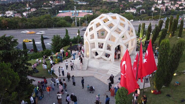 15 Temmuz Şehitler Anıtı'na ziyaretler sürüyor G3