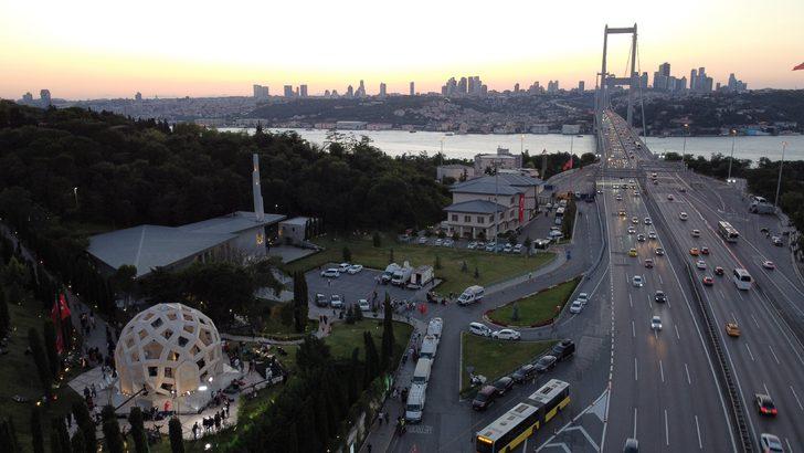 15 Temmuz Şehitler Anıtı'na ziyaretler sürüyor G4