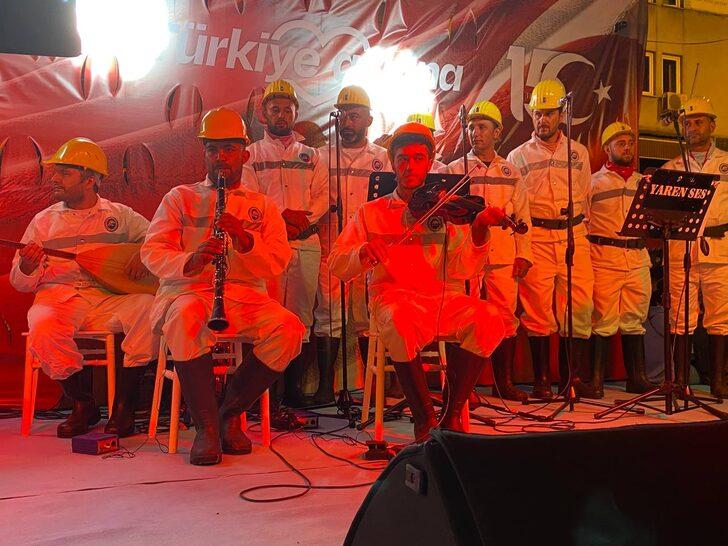 Zonguldak'ta madencilerden "15 Temmuz Demokrasi ve Milli Birlik Günü"ne özel konser G3