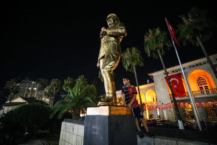 Adana ve çevre illerde 15 Temmuz Demokrasi ve Milli Birlik Günü dolayısıyla etkinlikler yapıldı G4