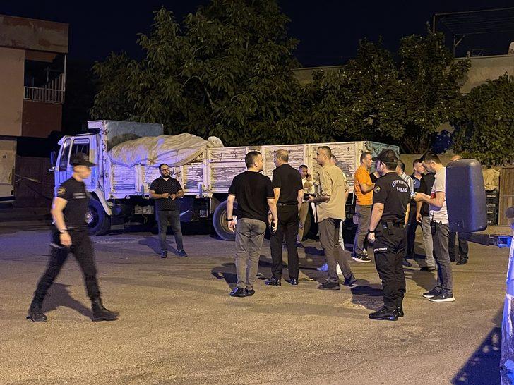 Kahramanmaraş'ta pazarcıların yer kavgasında 3 kişi silahla yaralandı G3