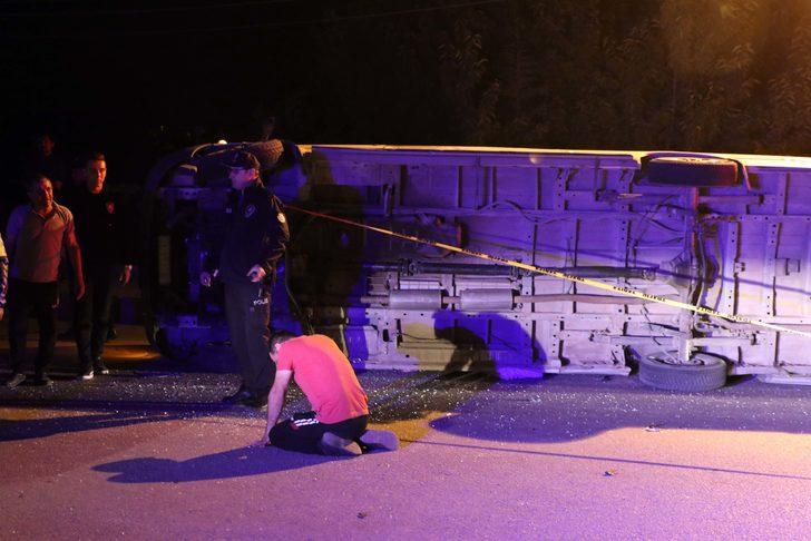 GÜNCELLEME - Uşak'ta minibüs devrildi, 1 kişi öldü, 14 kişi yaralandı G1