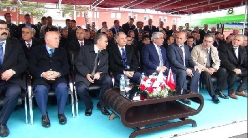 Efkan Ala: Tarihimize yapılan bir iftiranın temizlenmesiyle uğraşıyoruz