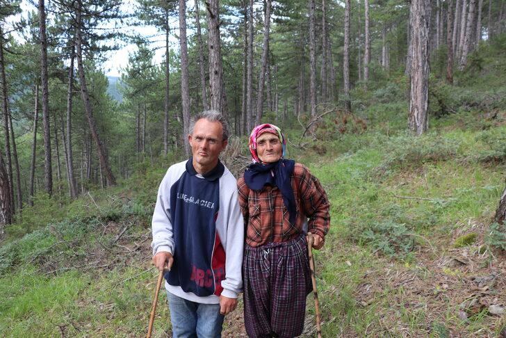 Engelli oğluyla 40 yıldır çobanlık yapıyor G2