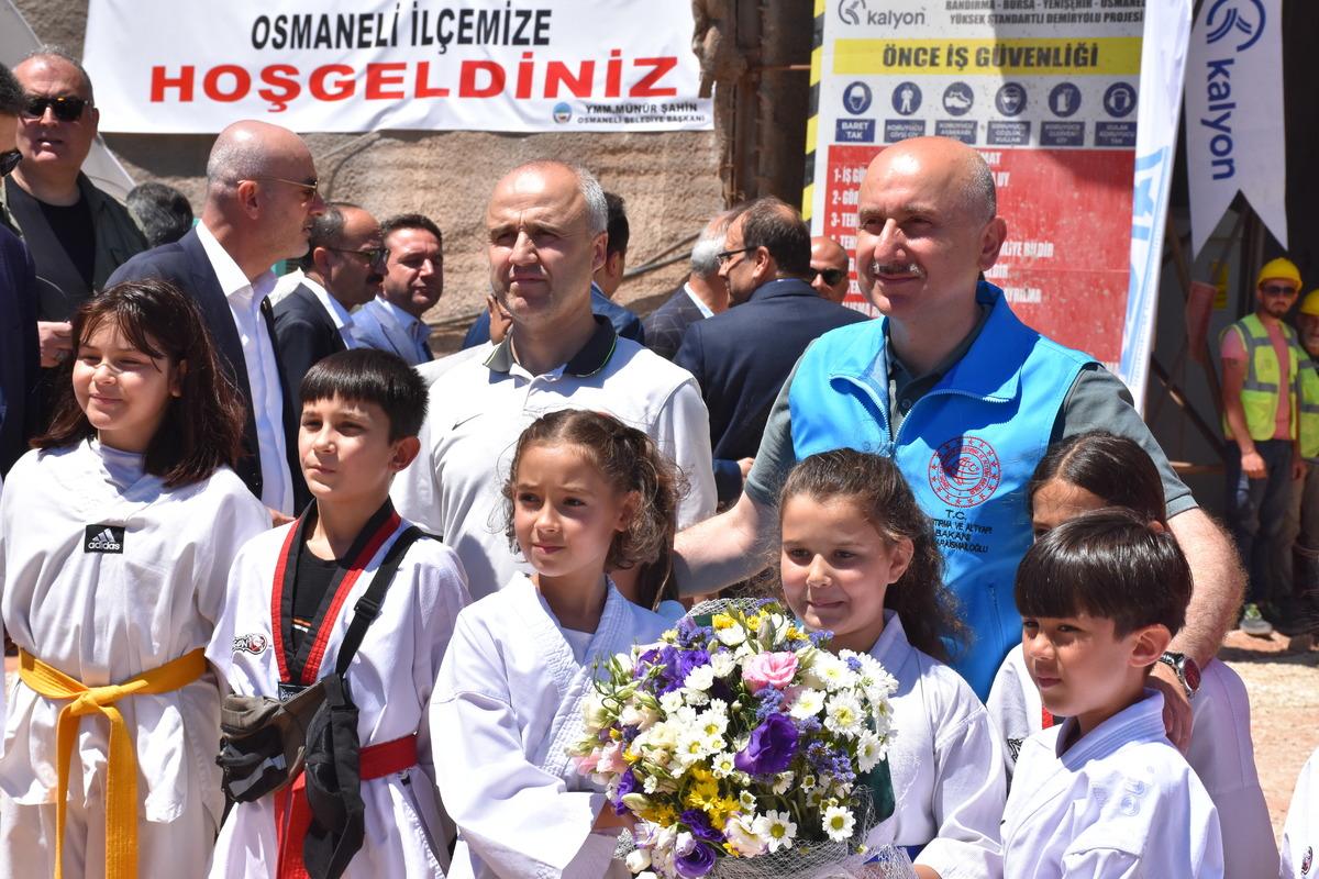 Osmaneli-Bursa-Bandırma-Balıkesir Hızlı Tren Hattı T04 T&uuml;neli Işık G&ouml;rme T&ouml;reni (1)