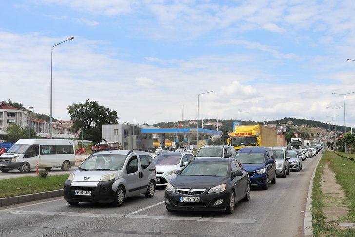 Kurban Bayramı tatili dönüşü Samsun-Ankara kara yolunda yoğunluk yaşanıyor G2