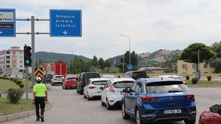 Kurban Bayramı tatili dönüşü Samsun-Ankara kara yolunda yoğunluk yaşanıyor