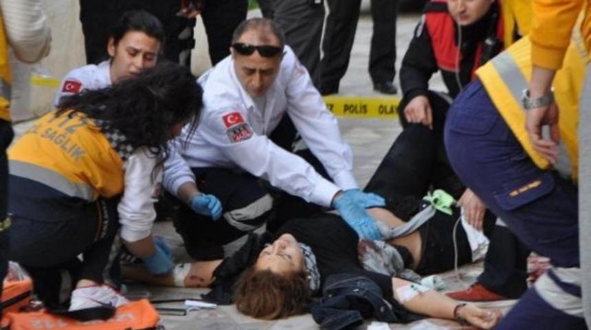 Boşandığı eşine kurşun yağdırdı