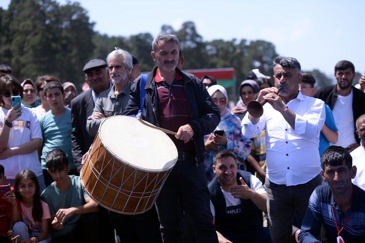 Ardahan'da "21. Ulusal Göle Kültür ve Kaşar Festivali" başladı G4
