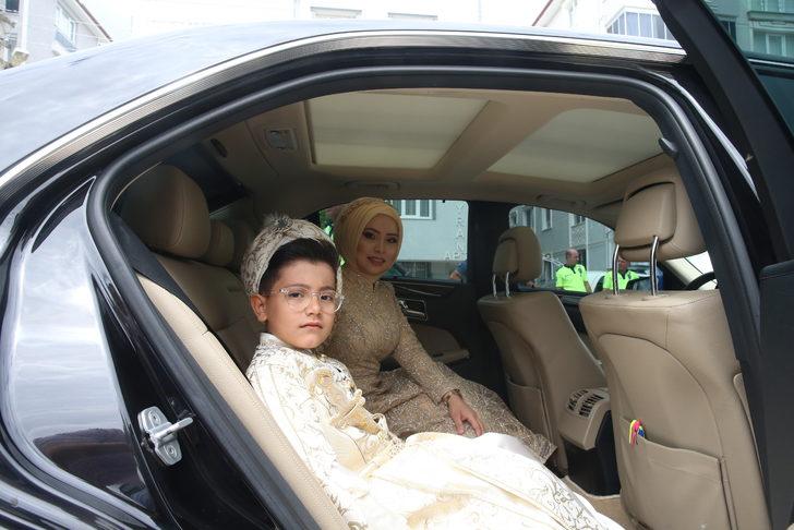 Tokat Valiliğinin makam aracı şehit oğlunun sünnet aracı oldu G3