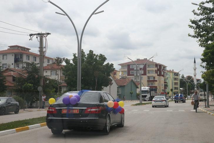 Tokat Valiliğinin makam aracı şehit oğlunun sünnet aracı oldu G4