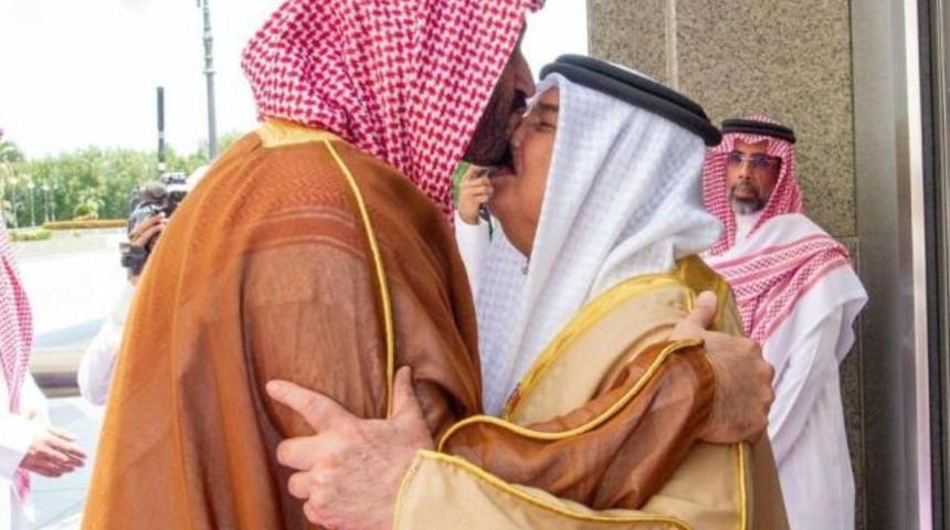 Prenslerin buluşmasında dikkat çeken kare! Dünyanın gündemine oturacak görüntü