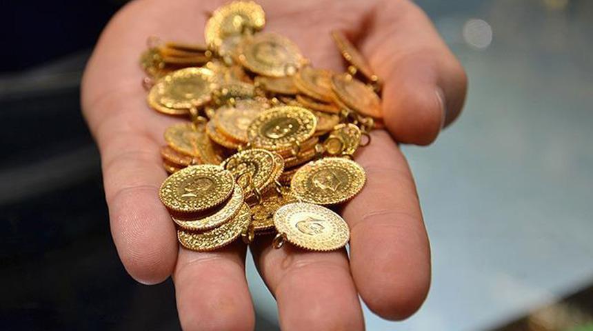 Döviz piyasasındaki hareketlilik gurbetçileri altına yöneltti! Çeyrek altın...