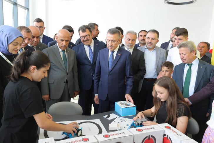 Cumhurbaşkanı Yardımcısı Oktay ve Bakan Kirişci Yozgat'ta rafting yaptı G5